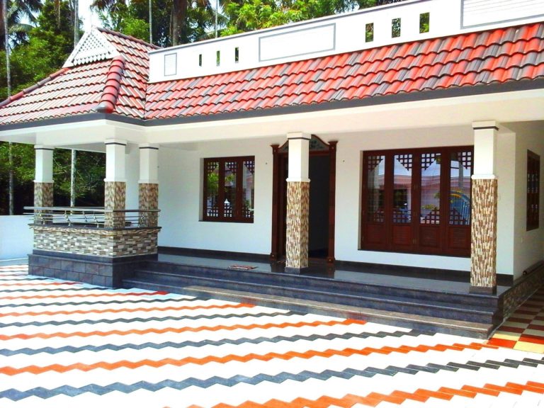 Low-cost House In Venjaramoodu