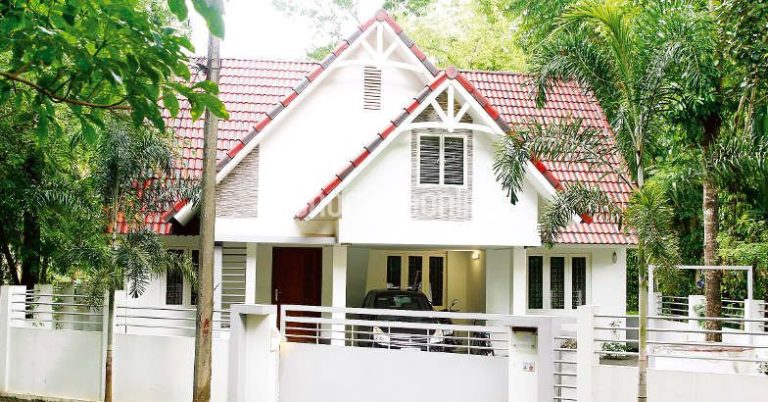 1800 Square Feet 3 Bedroom Colonial Style Kerala Home Design and Elevation