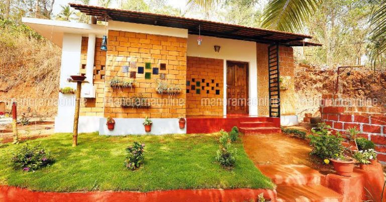 550 Square Feet 2 Bedroom Low Budget Home Design For 4.5 Lacks