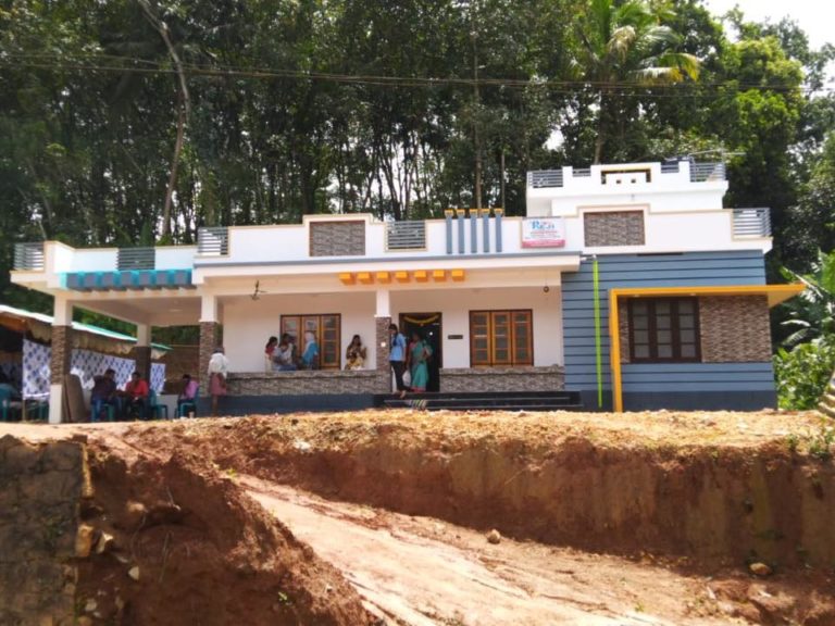 1750 Square Feet Single Floor Modern Flat Roof Beautiful House at Kilimanoor, Tvm