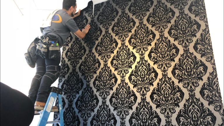 Residential Wall Paper Installation