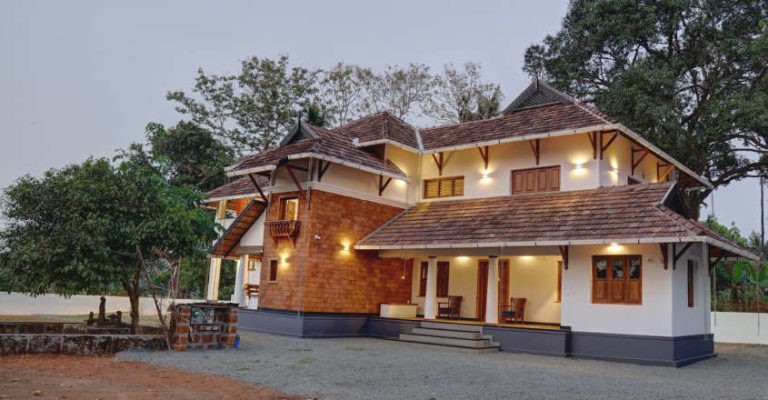 3300 Square Feet 4 Bedroom Traditional Style Modern Facilities Beautiful House