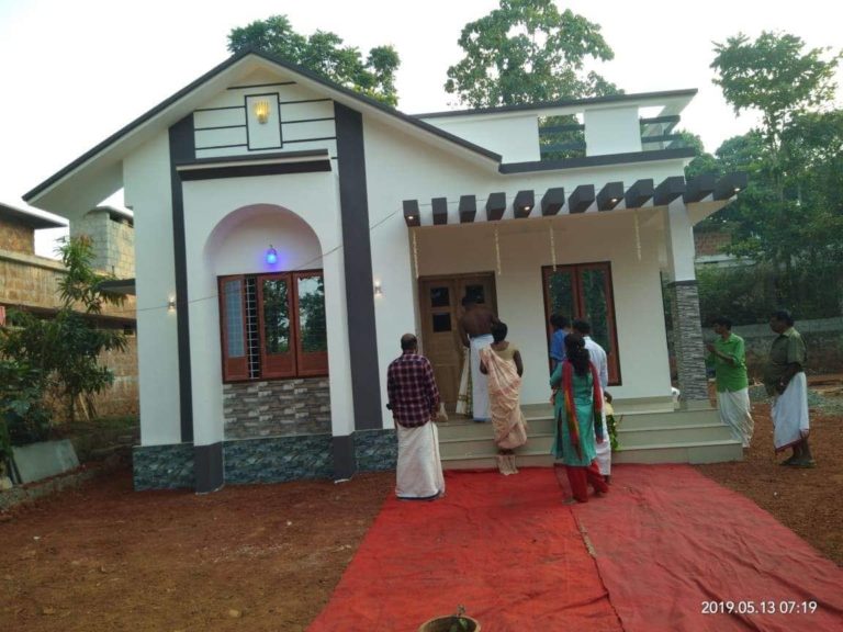 915 Square Feet 2 Bedroom Single Floor Modern and Beautiful House and Plan