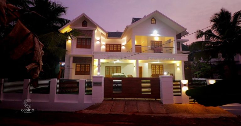 Colonial Style Homes in Kerala