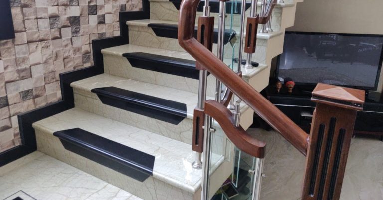Latest New design Stairs and Staircase railing design with price